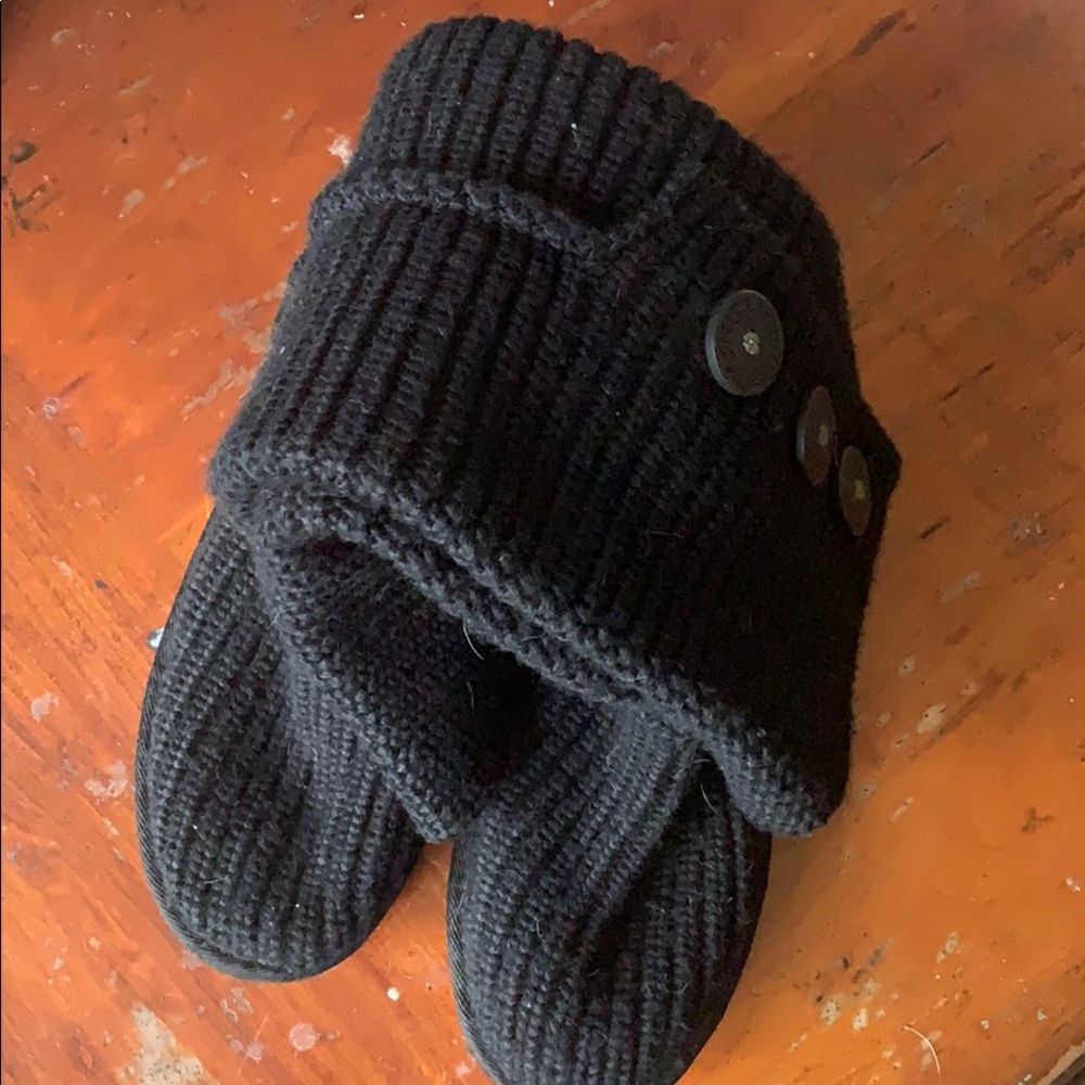 Women’s Ugg classic Cardy knit Boot black size 8